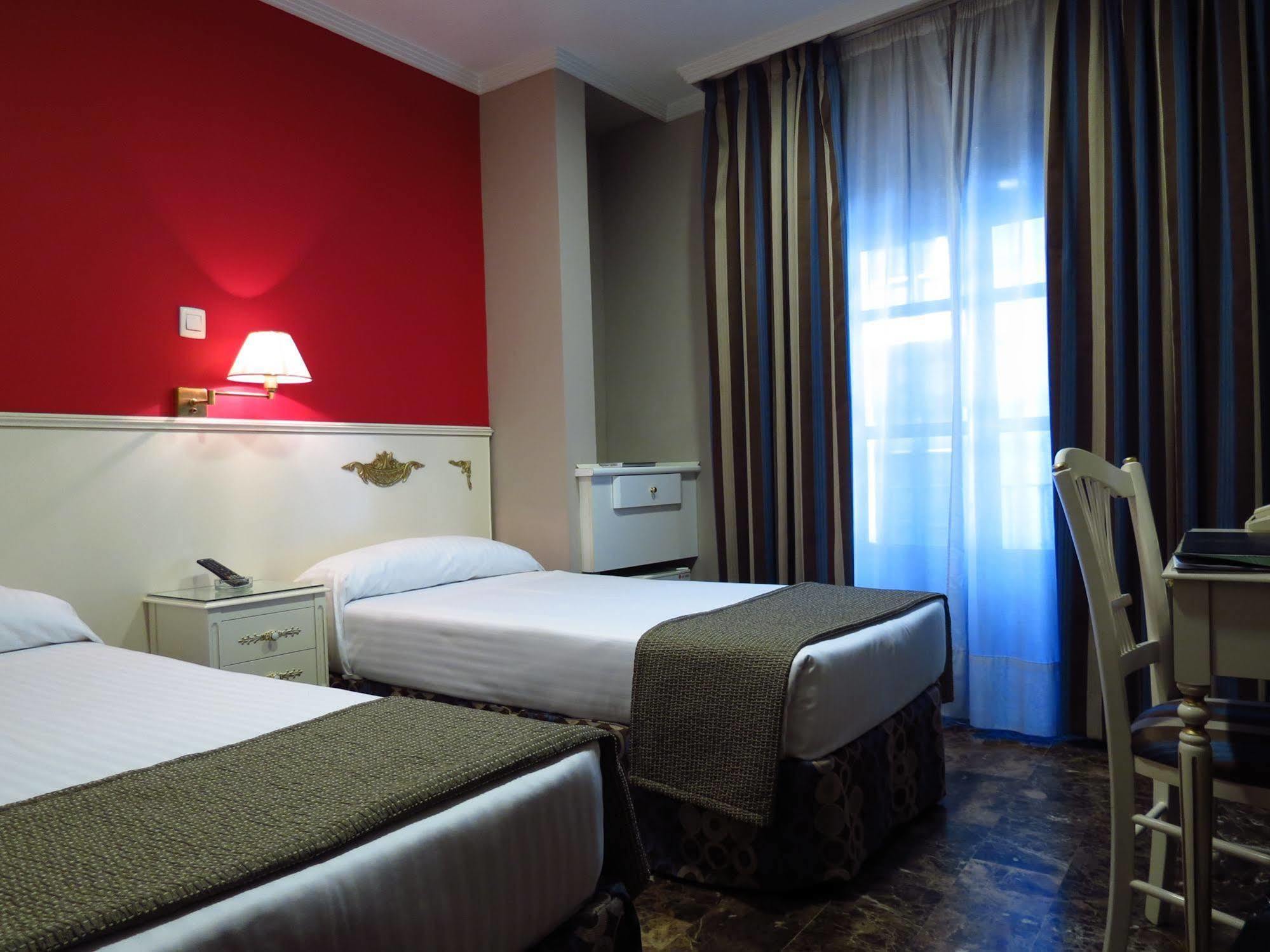 Hotel Boutique Catedral Valladolid Quarto foto